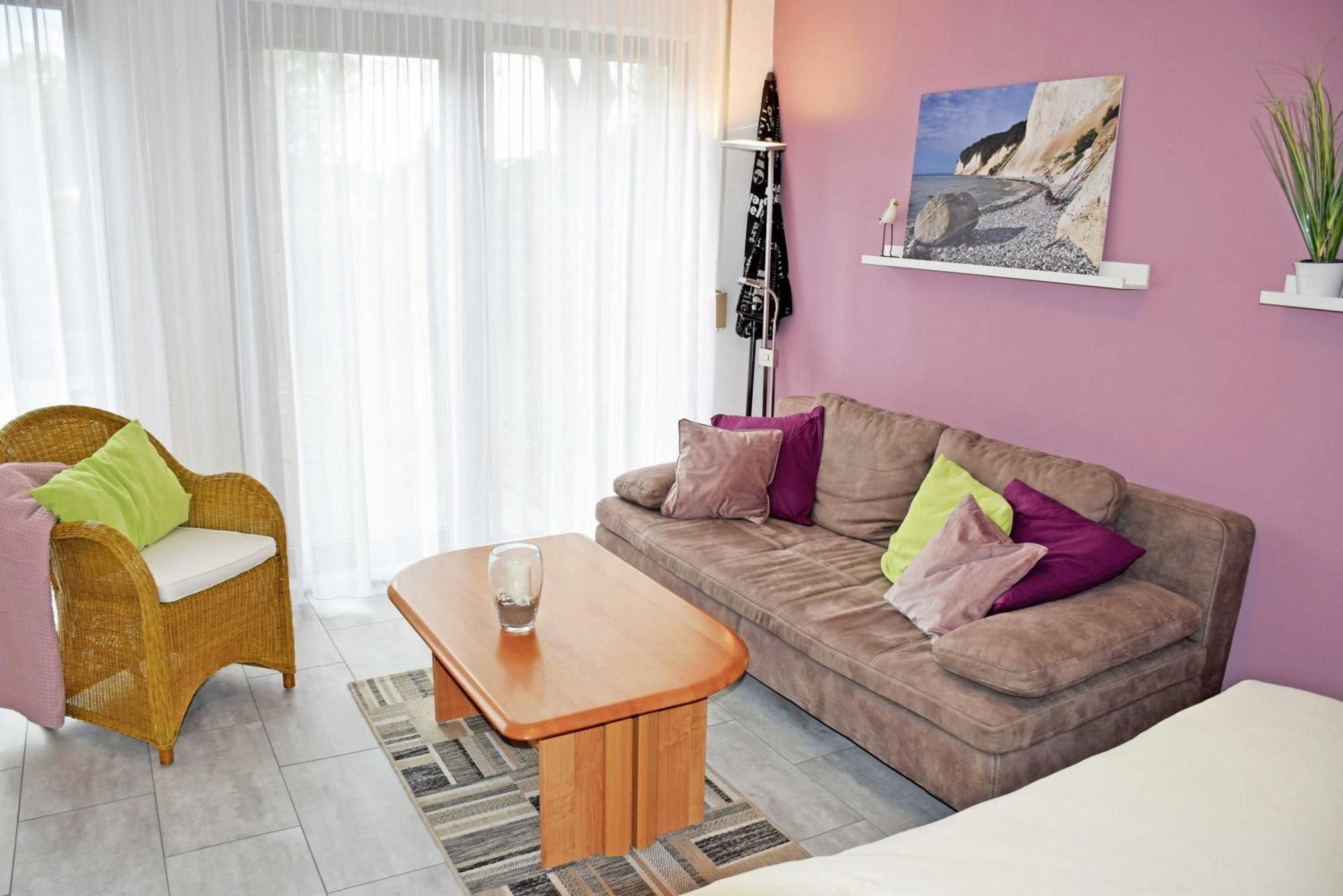 Gustow  Ferienwohnung Mit Terrasse מראה חיצוני תמונה